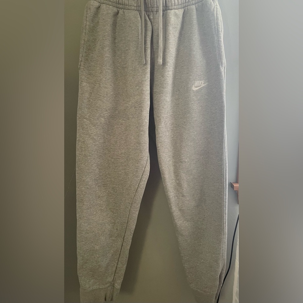 Nike Men's Gray Sweatpants